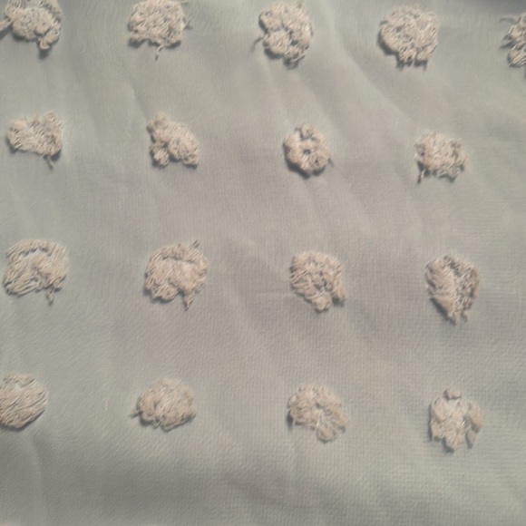 Gorgeous baby blue top.  So cute, perfect for casual or the office. - Picture 6 of 6